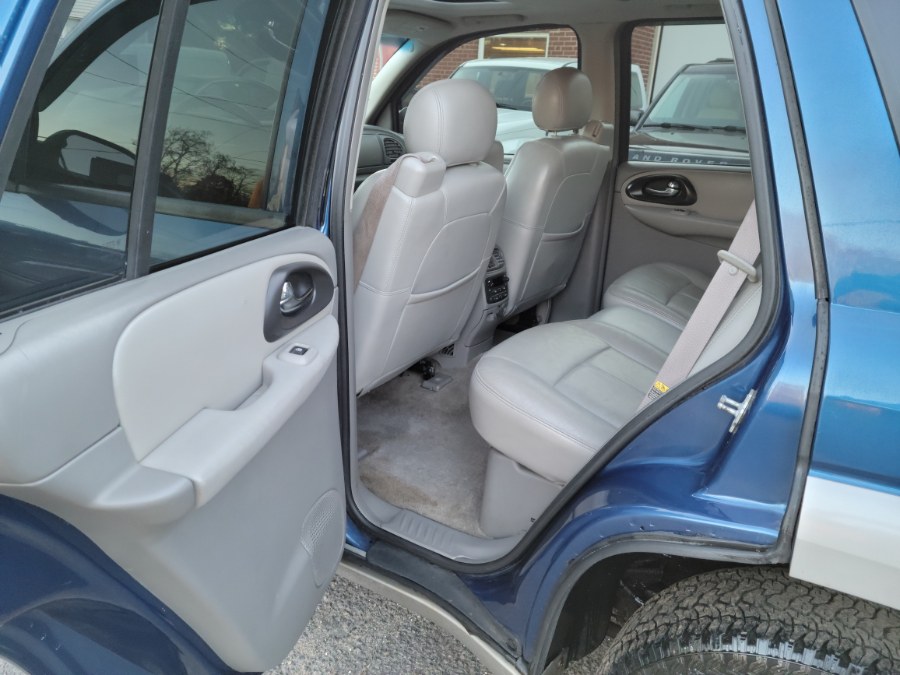 2005 Chevrolet TrailBlazer LT 4WD Leather & Sunroof, available for sale in East Windsor, Connecticut | Toro Auto. East Windsor, Connecticut 2005 Chevrolet TrailBlazer LT 4WD Leather & Sunroof, available for sale in East Windsor, Connecticut | Toro Auto. East Windsor, Connecticut