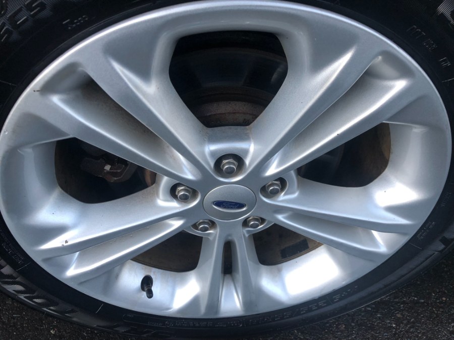 Used Ford Taurus 4dr Sdn SEL FWD 2013 | Bristol Auto Center LLC. Bristol, Connecticut Used Ford Taurus 4dr Sdn SEL FWD 2013 | Bristol Auto Center LLC. Bristol, Connecticut