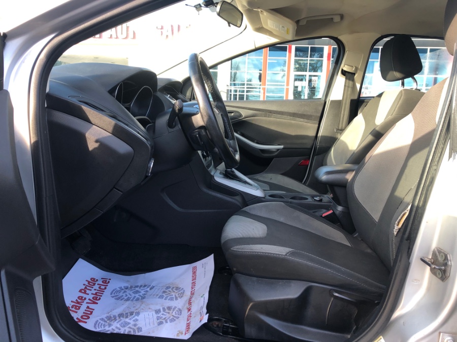 Used Ford Focus 5dr HB SE 2012 | Marsh Auto Sales LLC. Ortonville, Michigan Used Ford Focus 5dr HB SE 2012 | Marsh Auto Sales LLC. Ortonville, Michigan