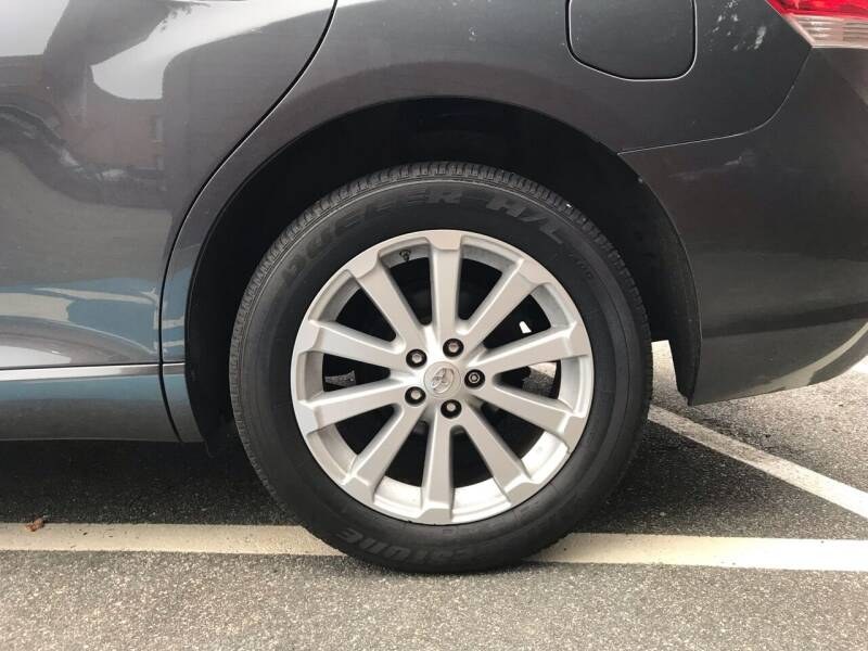 Used Toyota Venza 4dr Wgn I4 AWD 2010 | Motorcars of Boston. Newton, Massachusetts Used Toyota Venza 4dr Wgn I4 AWD 2010 | Motorcars of Boston. Newton, Massachusetts