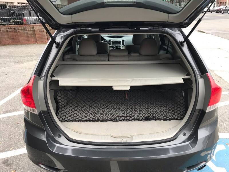 Used Toyota Venza 4dr Wgn I4 AWD 2010 | Motorcars of Boston. Newton, Massachusetts Used Toyota Venza 4dr Wgn I4 AWD 2010 | Motorcars of Boston. Newton, Massachusetts