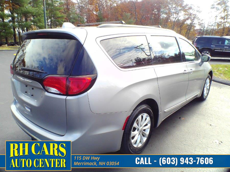 Used Chrysler Pacifica Touring-L FWD 2017 | RH Cars LLC. Merrimack, New Hampshire Used Chrysler Pacifica Touring-L FWD 2017 | RH Cars LLC. Merrimack, New Hampshire