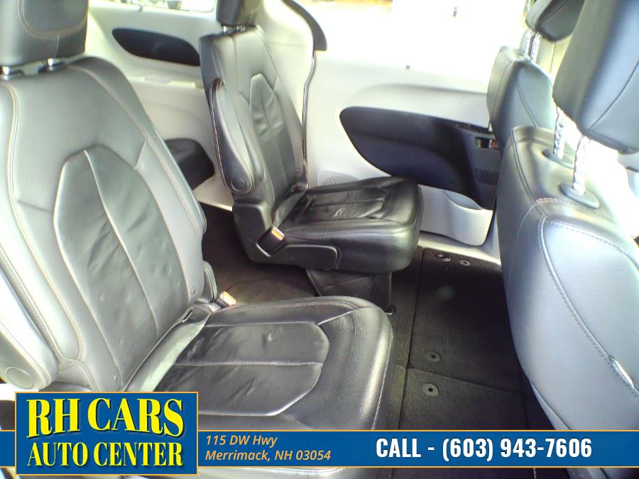 Used Chrysler Pacifica Touring-L FWD 2017 | RH Cars LLC. Merrimack, New Hampshire Used Chrysler Pacifica Touring-L FWD 2017 | RH Cars LLC. Merrimack, New Hampshire