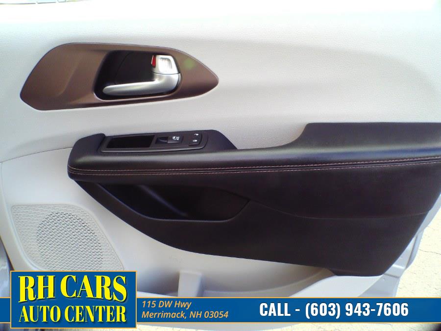 Used Chrysler Pacifica Touring-L FWD 2017 | RH Cars LLC. Merrimack, New Hampshire Used Chrysler Pacifica Touring-L FWD 2017 | RH Cars LLC. Merrimack, New Hampshire