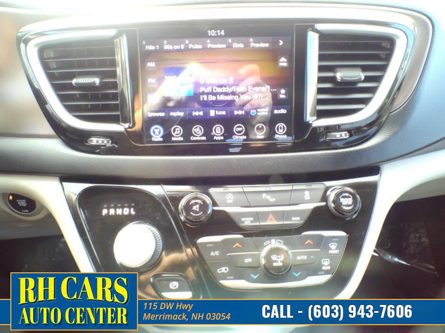 Used Chrysler Pacifica Touring-L FWD 2017 | RH Cars LLC. Merrimack, New Hampshire Used Chrysler Pacifica Touring-L FWD 2017 | RH Cars LLC. Merrimack, New Hampshire