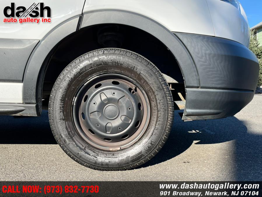 Used Ford Transit Cargo Van T-250 148" Med Rf 9000 GVWR Sliding RH Dr 2016 | Dash Auto Gallery Inc.. Newark, New Jersey Used Ford Transit Cargo Van T-250 148" Med Rf 9000 GVWR Sliding RH Dr 2016 | Dash Auto Gallery Inc.. Newark, New Jersey