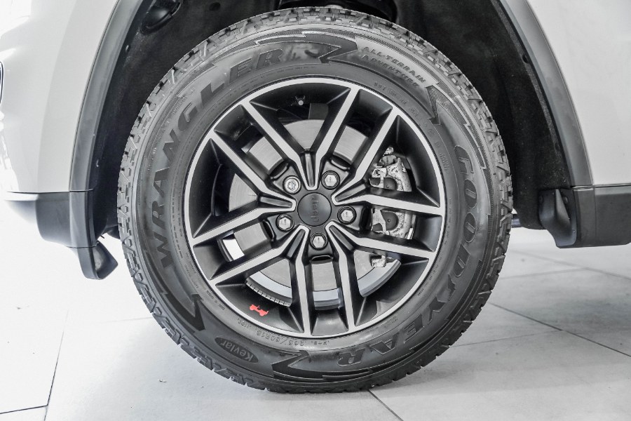 Used Jeep Grand Cherokee Trailhawk 4x4 2021 | 26 Motors Corp. Bronx, New York Used Jeep Grand Cherokee Trailhawk 4x4 2021 | 26 Motors Corp. Bronx, New York