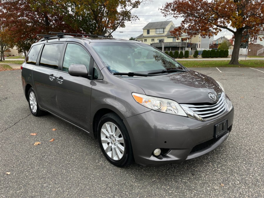 Used Toyota Sienna 5dr 7-Pass Van V6 Ltd AWD (Natl) 2012 | Cars With Deals. Lyndhurst, New Jersey