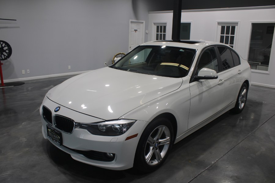 Used BMW 3 Series 4dr Sdn 328i xDrive AWD 2013 | Auto Gallery. Lodi, New Jersey Used BMW 3 Series 4dr Sdn 328i xDrive AWD 2013 | Auto Gallery. Lodi, New Jersey