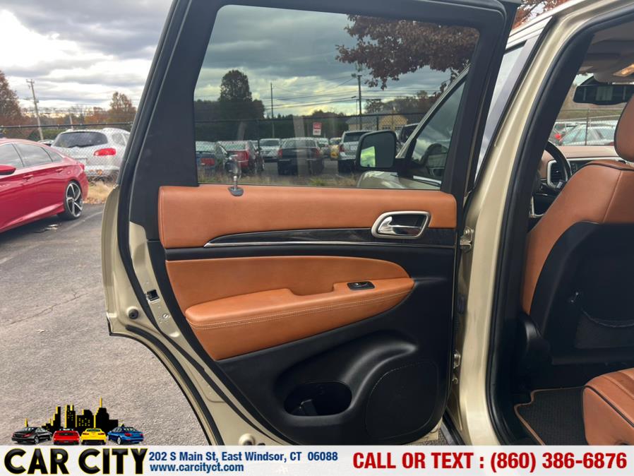2011 Jeep Grand Cherokee 4WD 4dr Overland, available for sale in East Windsor, Connecticut | Car City LLC. East Windsor, Connecticut 2011 Jeep Grand Cherokee 4WD 4dr Overland, available for sale in East Windsor, Connecticut | Car City LLC. East Windsor, Connecticut