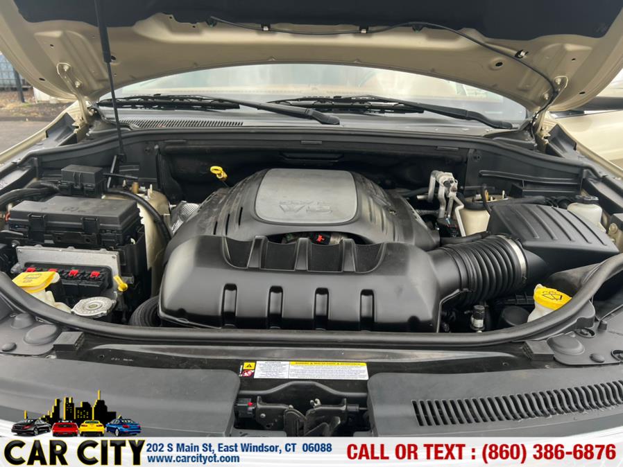 2011 Jeep Grand Cherokee 4WD 4dr Overland, available for sale in East Windsor, Connecticut | Car City LLC. East Windsor, Connecticut 2011 Jeep Grand Cherokee 4WD 4dr Overland, available for sale in East Windsor, Connecticut | Car City LLC. East Windsor, Connecticut