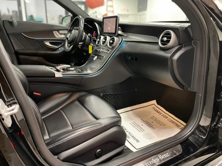Used Mercedes-Benz C-Class Sport Pkg 4dr Sdn C 400 4MATIC 2015 | Jamaica 26 Motors. Hollis, New York Used Mercedes-Benz C-Class Sport Pkg 4dr Sdn C 400 4MATIC 2015 | Jamaica 26 Motors. Hollis, New York