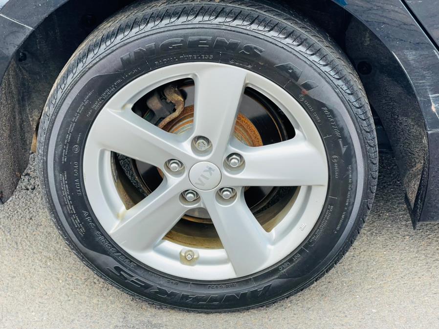 Used Kia Optima 4dr Sdn LX 2014 | Supreme Automotive. New Britain, Connecticut Used Kia Optima 4dr Sdn LX 2014 | Supreme Automotive. New Britain, Connecticut