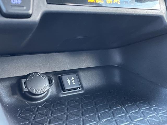 Used Toyota Rav4 LE 2019 | Blasius Federal Road. Brookfield, Connecticut Used Toyota Rav4 LE 2019 | Blasius Federal Road. Brookfield, Connecticut