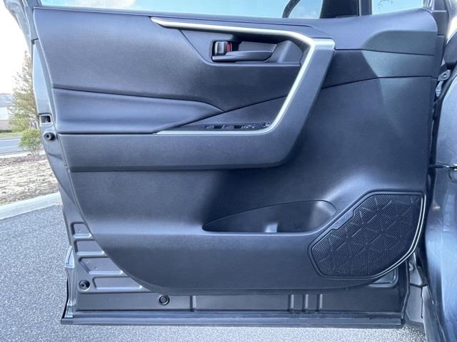 Used Toyota Rav4 LE 2019 | Blasius Federal Road. Brookfield, Connecticut Used Toyota Rav4 LE 2019 | Blasius Federal Road. Brookfield, Connecticut