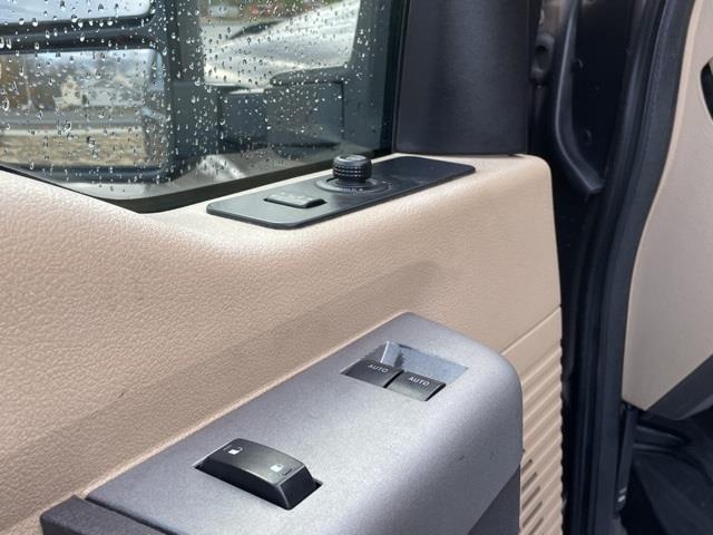 Used Ford F-350sd XLT 2015 | Blasius Federal Road. Brookfield, Connecticut Used Ford F-350sd XLT 2015 | Blasius Federal Road. Brookfield, Connecticut