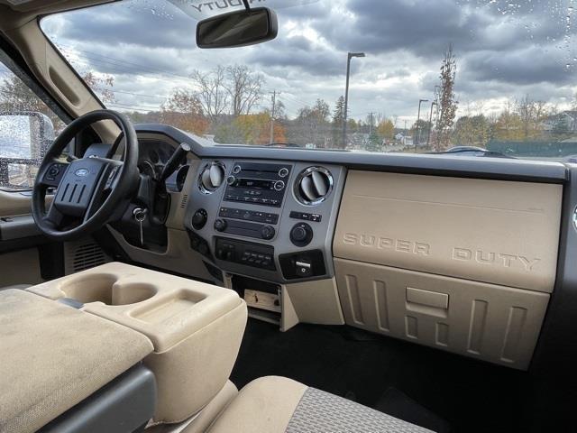 Used Ford F-350sd XLT 2015 | Blasius Federal Road. Brookfield, Connecticut Used Ford F-350sd XLT 2015 | Blasius Federal Road. Brookfield, Connecticut