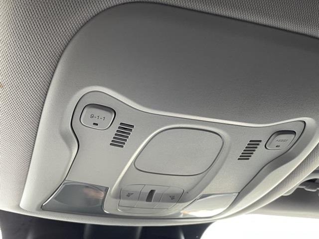Used Jeep Renegade Latitude 2016 | Blasius Federal Road. Brookfield, Connecticut Used Jeep Renegade Latitude 2016 | Blasius Federal Road. Brookfield, Connecticut