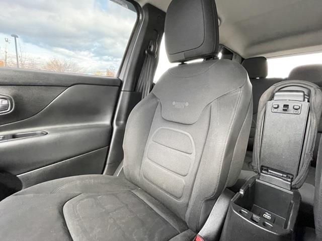 Used Jeep Renegade Latitude 2016 | Blasius Federal Road. Brookfield, Connecticut Used Jeep Renegade Latitude 2016 | Blasius Federal Road. Brookfield, Connecticut