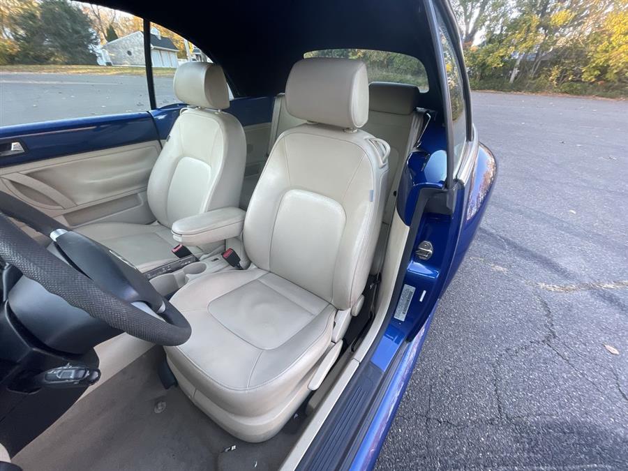 Used Volkswagen New Beetle Convertible 2dr Auto 2007 | Wiz Leasing Inc. Stratford, Connecticut Used Volkswagen New Beetle Convertible 2dr Auto 2007 | Wiz Leasing Inc. Stratford, Connecticut