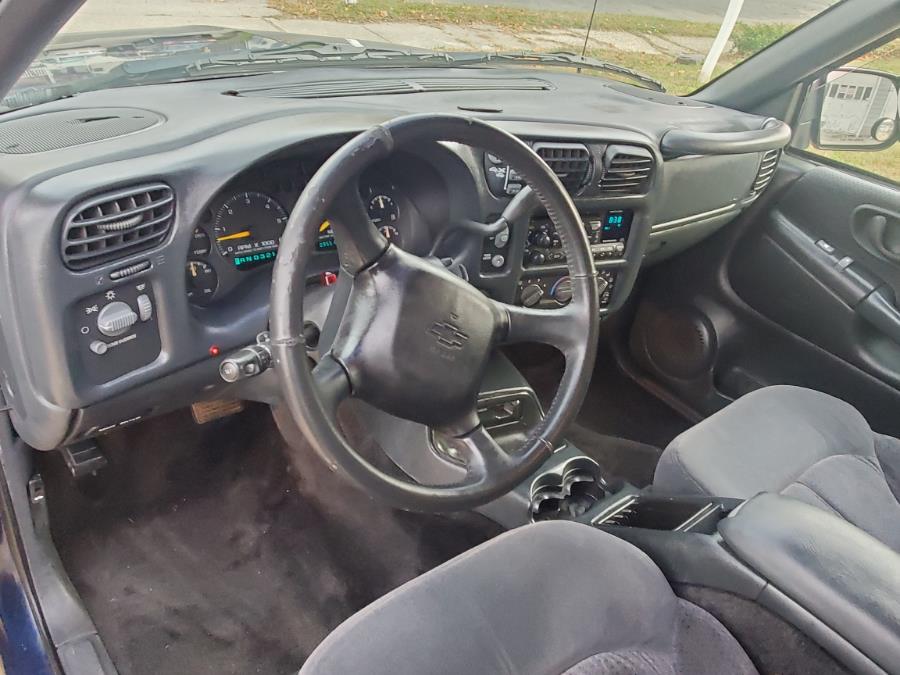 Used Chevrolet Blazer 4dr 4WD LS 2000 | SGM Auto Sales. West Babylon, New York Used Chevrolet Blazer 4dr 4WD LS 2000 | SGM Auto Sales. West Babylon, New York