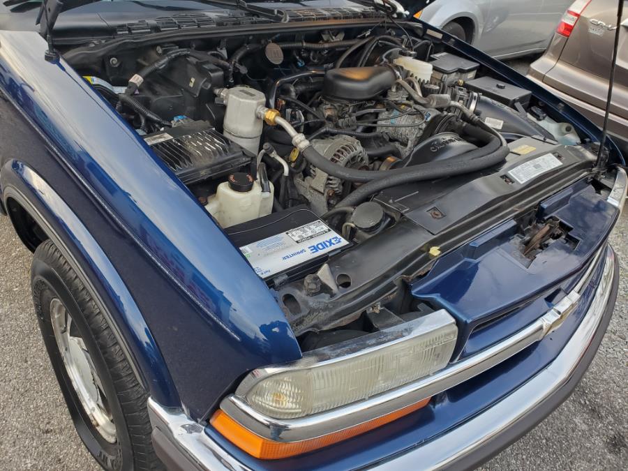 Used Chevrolet Blazer 4dr 4WD LS 2000 | SGM Auto Sales. West Babylon, New York Used Chevrolet Blazer 4dr 4WD LS 2000 | SGM Auto Sales. West Babylon, New York
