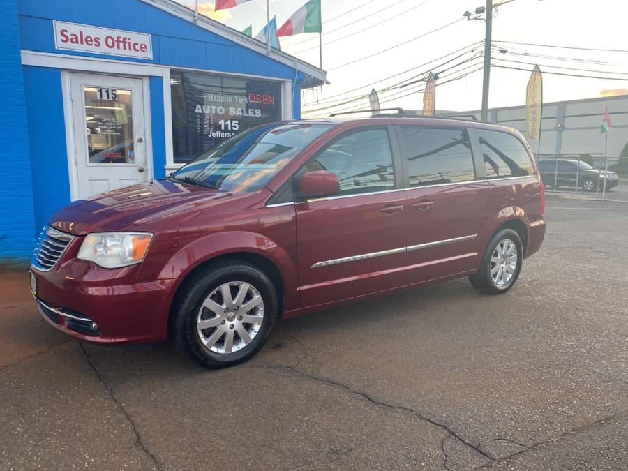 2014 Chrysler Town & Country 4dr Wgn Touring, available for sale in Stamford, Connecticut | Harbor View Auto Sales LLC. Stamford, Connecticut 2014 Chrysler Town & Country 4dr Wgn Touring, available for sale in Stamford, Connecticut | Harbor View Auto Sales LLC. Stamford, Connecticut