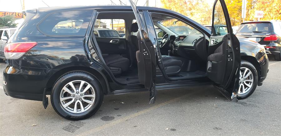 Used Nissan Pathfinder 4WD 4dr Platinum 2013 | Victoria Preowned Autos Inc. Little Ferry, New Jersey Used Nissan Pathfinder 4WD 4dr Platinum 2013 | Victoria Preowned Autos Inc. Little Ferry, New Jersey