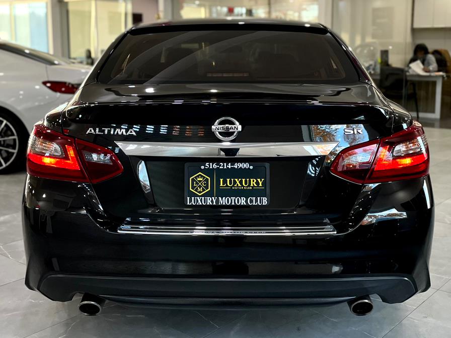 Used Nissan Altima 2.5 SR Sedan 2017 | Luxury Motor Club. Franklin Square, New York Used Nissan Altima 2.5 SR Sedan 2017 | Luxury Motor Club. Franklin Square, New York