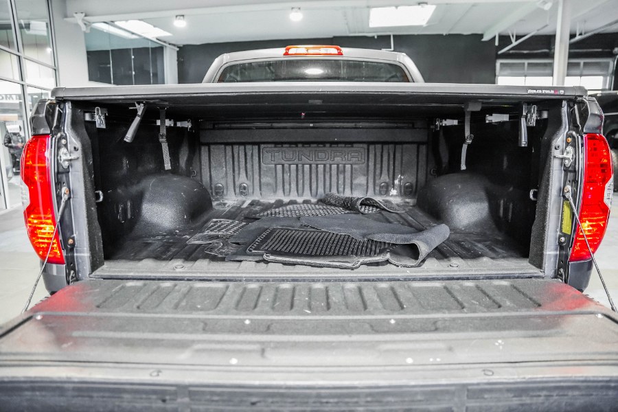 Used Toyota Tundra 4WD Platinum 2017 | 26 Motors Corp. Bronx, New York Used Toyota Tundra 4WD Platinum 2017 | 26 Motors Corp. Bronx, New York