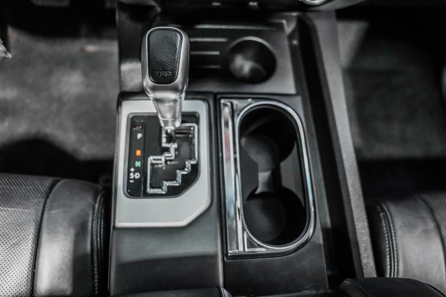 Used Toyota Tundra 4WD Platinum 2017 | 26 Motors Corp. Bronx, New York Used Toyota Tundra 4WD Platinum 2017 | 26 Motors Corp. Bronx, New York