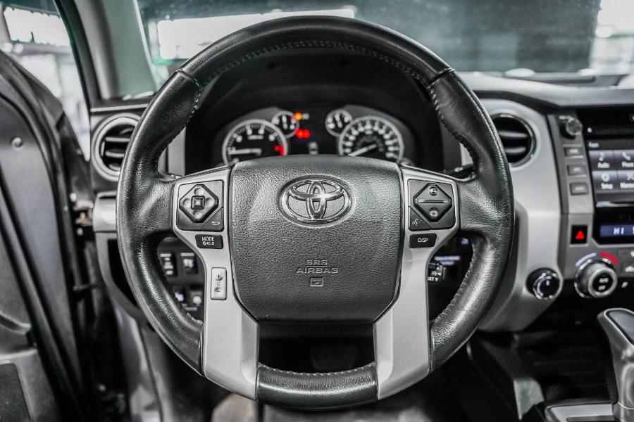 Used Toyota Tundra 4WD Platinum 2017 | 26 Motors Corp. Bronx, New York Used Toyota Tundra 4WD Platinum 2017 | 26 Motors Corp. Bronx, New York