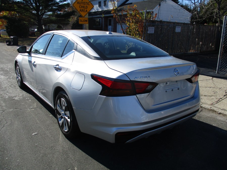Used Nissan Altima 2.5 S Sedan 2020 | New Gen Auto Group. West Babylon, New York Used Nissan Altima 2.5 S Sedan 2020 | New Gen Auto Group. West Babylon, New York