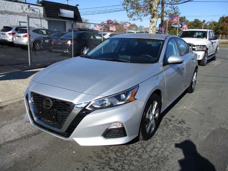 Used Nissan Altima 2.5 S Sedan 2020 | New Gen Auto Group. West Babylon, New York Used Nissan Altima 2.5 S Sedan 2020 | New Gen Auto Group. West Babylon, New York