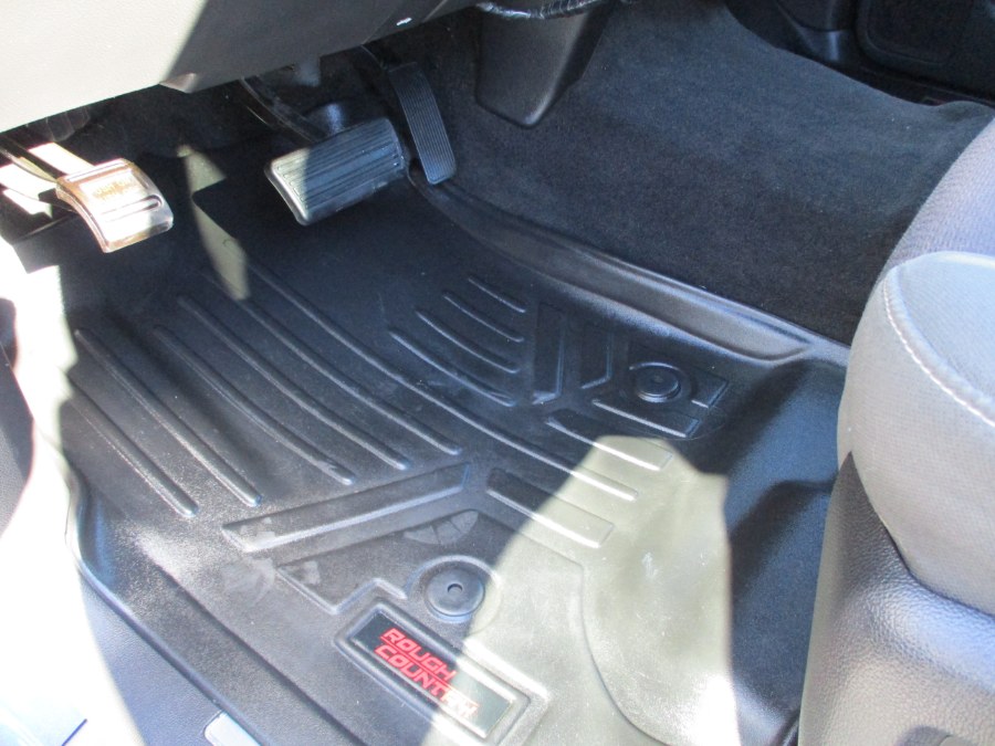 2014 Chevrolet Silverado 1500 4WD Crew Cab 143.5" LT w/2LT, available for sale in Suffield, Connecticut | Suffield Auto LLC. Suffield, Connecticut 2014 Chevrolet Silverado 1500 4WD Crew Cab 143.5" LT w/2LT, available for sale in Suffield, Connecticut | Suffield Auto LLC. Suffield, Connecticut