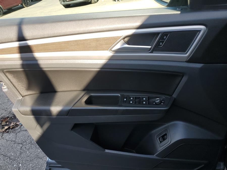 2018 Volkswagen Atlas 3.6L V6 SE w/Technology 4MOTION, available for sale in Irvington , New Jersey | Auto Haus of Irvington Corp. Irvington , New Jersey 2018 Volkswagen Atlas 3.6L V6 SE w/Technology 4MOTION, available for sale in Irvington , New Jersey | Auto Haus of Irvington Corp. Irvington , New Jersey