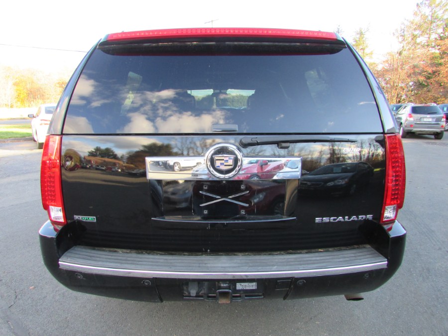 2011 Cadillac Escalade ESV AWD 4dr Luxury, available for sale in East Windsor, Connecticut | United Auto Sales of E Windsor, Inc. East Windsor, Connecticut 2011 Cadillac Escalade ESV AWD 4dr Luxury, available for sale in East Windsor, Connecticut | United Auto Sales of E Windsor, Inc. East Windsor, Connecticut