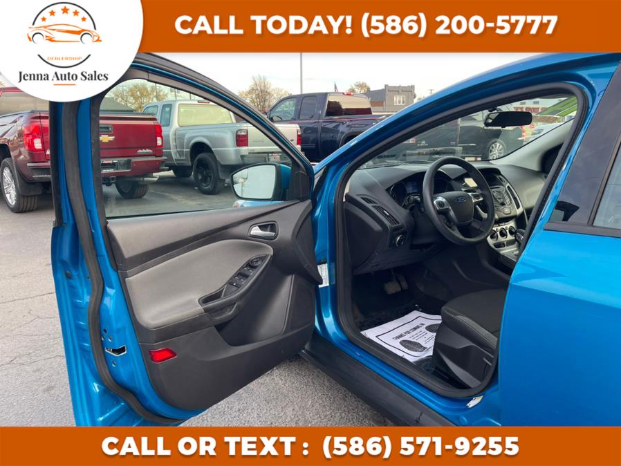 Used Ford Focus 4dr Sdn SE 2014 | Jenna Auto Sale Inc. Roseville, Michigan Used Ford Focus 4dr Sdn SE 2014 | Jenna Auto Sale Inc. Roseville, Michigan