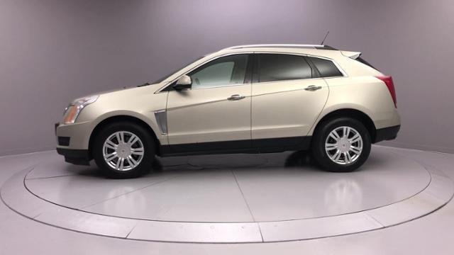 Used Cadillac Srx AWD 4dr Luxury Collection 2013 | J&M Automotive Sls&Svc LLC. Naugatuck, Connecticut Used Cadillac Srx AWD 4dr Luxury Collection 2013 | J&M Automotive Sls&Svc LLC. Naugatuck, Connecticut