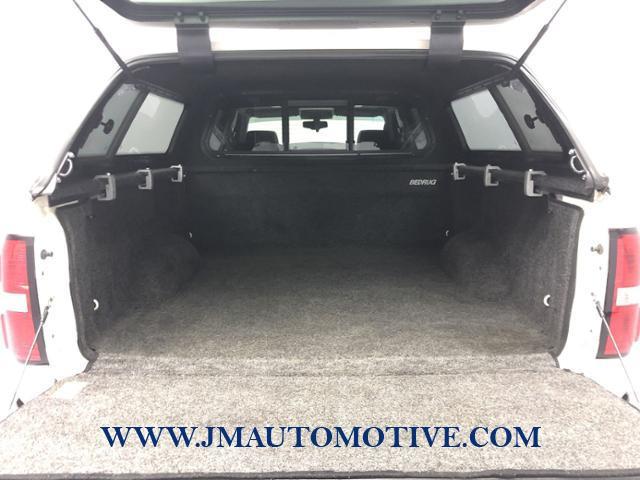 2015 GMC Sierra 1500 4WD Crew Cab 143.5 SLT, available for sale in Naugatuck, Connecticut | J&M Automotive Sls&Svc LLC. Naugatuck, Connecticut 2015 GMC Sierra 1500 4WD Crew Cab 143.5 SLT, available for sale in Naugatuck, Connecticut | J&M Automotive Sls&Svc LLC. Naugatuck, Connecticut