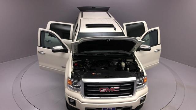 2015 GMC Sierra 1500 4WD Crew Cab 143.5 SLT, available for sale in Naugatuck, Connecticut | J&M Automotive Sls&Svc LLC. Naugatuck, Connecticut 2015 GMC Sierra 1500 4WD Crew Cab 143.5 SLT, available for sale in Naugatuck, Connecticut | J&M Automotive Sls&Svc LLC. Naugatuck, Connecticut