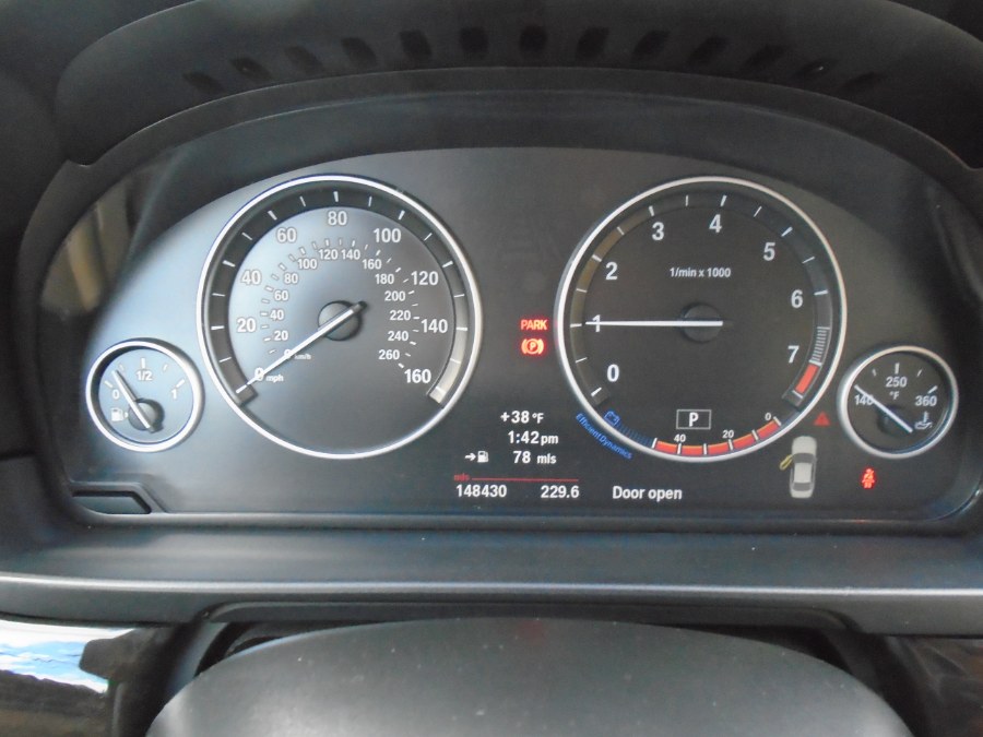 2013 BMW 5 Series 4dr Sdn 528i xDrive AWD, available for sale in Waterbury, Connecticut | Jim Juliani Motors. Waterbury, Connecticut 2013 BMW 5 Series 4dr Sdn 528i xDrive AWD, available for sale in Waterbury, Connecticut | Jim Juliani Motors. Waterbury, Connecticut
