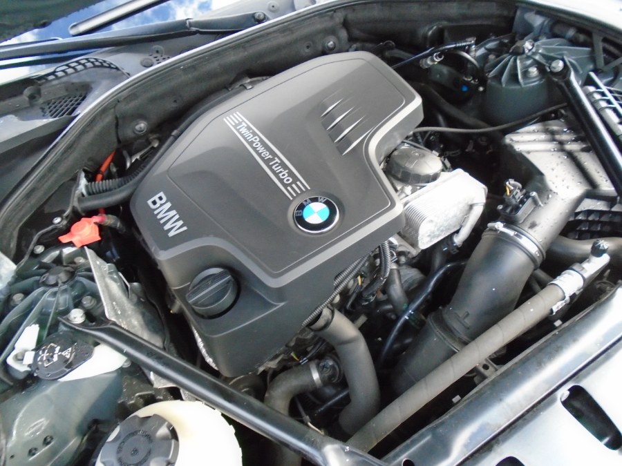 2013 BMW 5 Series 4dr Sdn 528i xDrive AWD, available for sale in Waterbury, Connecticut | Jim Juliani Motors. Waterbury, Connecticut 2013 BMW 5 Series 4dr Sdn 528i xDrive AWD, available for sale in Waterbury, Connecticut | Jim Juliani Motors. Waterbury, Connecticut