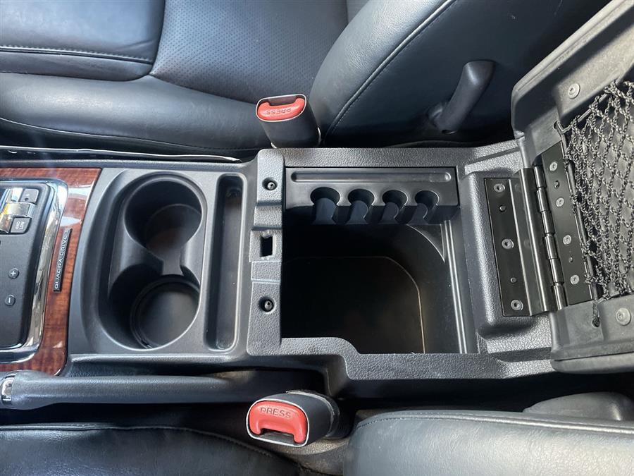 Used Jeep Commander 4WD 4dr Limited 2008 | Wiz Leasing Inc. Stratford, Connecticut Used Jeep Commander 4WD 4dr Limited 2008 | Wiz Leasing Inc. Stratford, Connecticut
