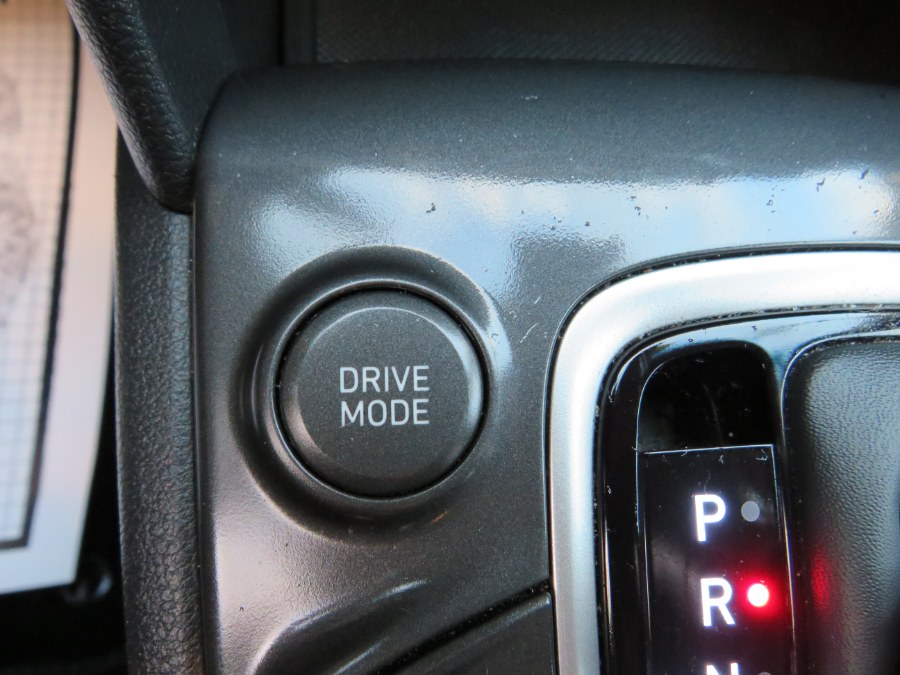Used Hyundai Kona SE Auto 2020 | Road Masters II INC. Middle Village, New York Used Hyundai Kona SE Auto 2020 | Road Masters II INC. Middle Village, New York