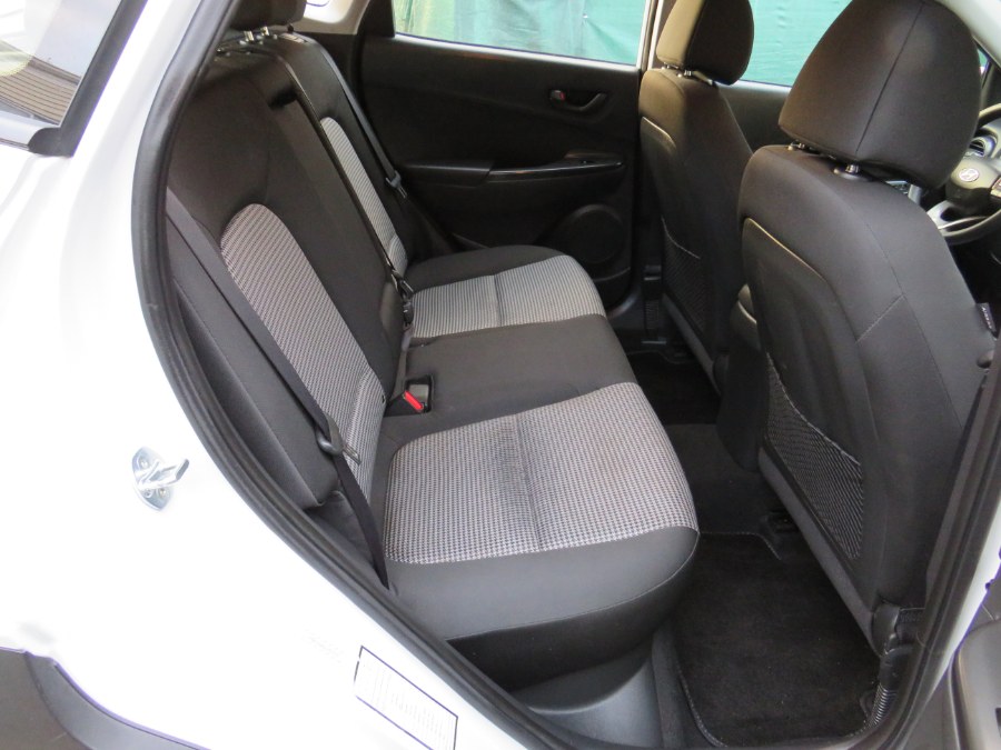 Used Hyundai Kona SE Auto 2020 | Road Masters II INC. Middle Village, New York Used Hyundai Kona SE Auto 2020 | Road Masters II INC. Middle Village, New York