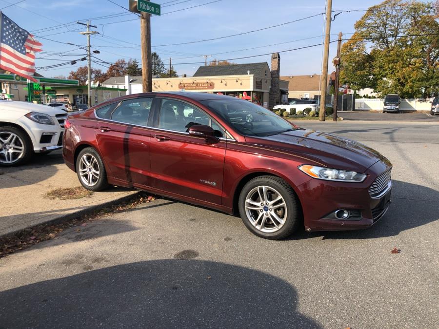 Used Ford Fusion 4dr Sdn SE Hybrid FWD 2016 | Signature Auto Sales. Franklin Square, New York Used Ford Fusion 4dr Sdn SE Hybrid FWD 2016 | Signature Auto Sales. Franklin Square, New York