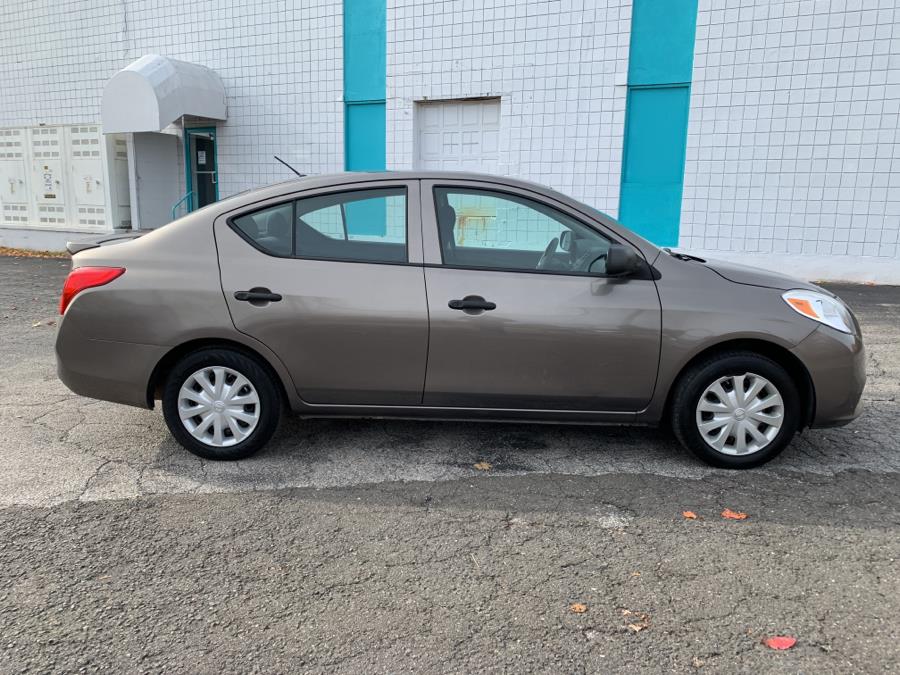 Used Nissan Versa 4dr Sdn CVT 1.6 SV 2014 | Dealertown Auto Wholesalers. Milford, Connecticut