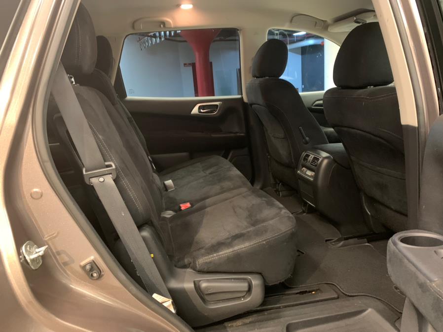 Used Nissan Pathfinder 4WD 4dr SV 2014 | European Auto Expo. Lodi, New Jersey Used Nissan Pathfinder 4WD 4dr SV 2014 | European Auto Expo. Lodi, New Jersey