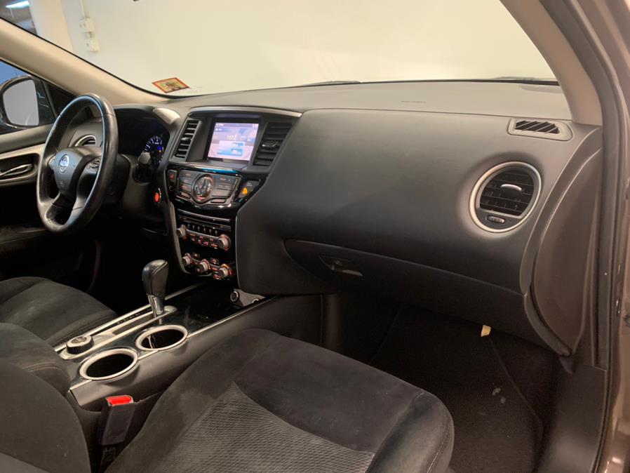 Used Nissan Pathfinder 4WD 4dr SV 2014 | European Auto Expo. Lodi, New Jersey Used Nissan Pathfinder 4WD 4dr SV 2014 | European Auto Expo. Lodi, New Jersey